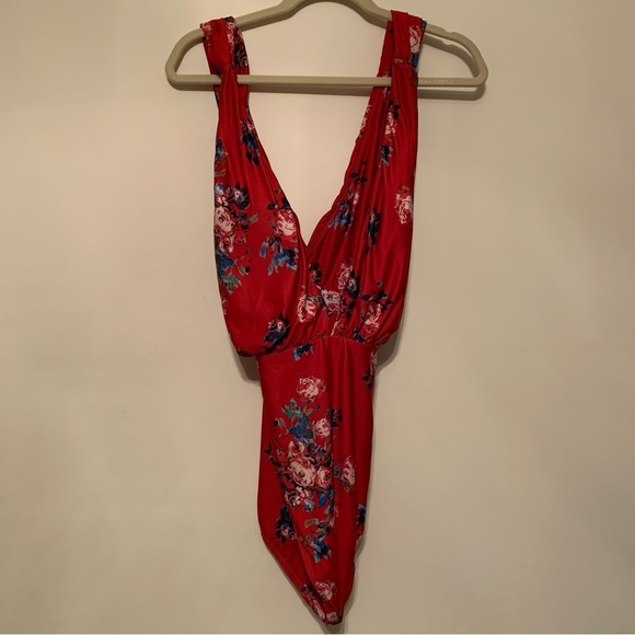 ModCloth Red Floral One-Piece Swimsuit - Size 2X - Stunning Design! - Picture 5 of 10